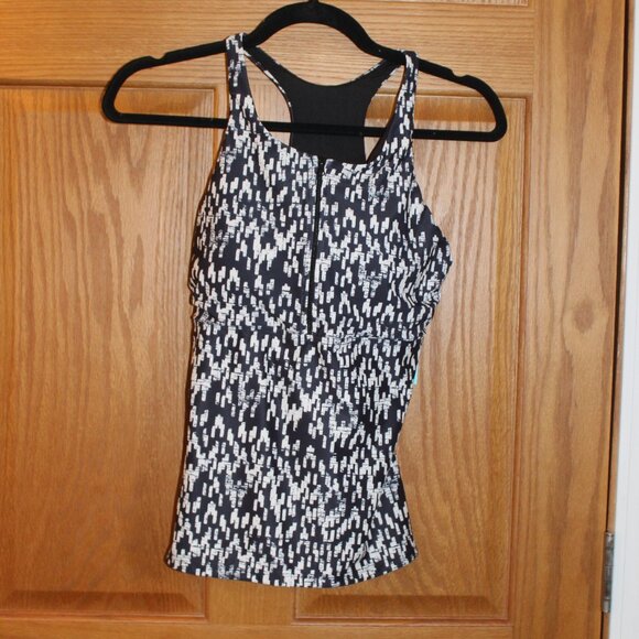 Sol Borne Women's Small B&W Patterned Zip Front Tankini Swim Tank Top - NWT - Picture 1 of 8